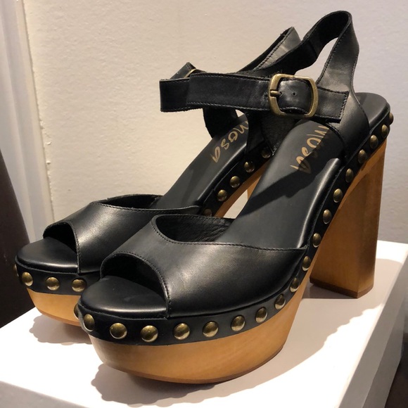 NOWT Browns Brand “MIMOSA” Heeled Leather Open Toe Clog with Studs - Picture 1 of 8